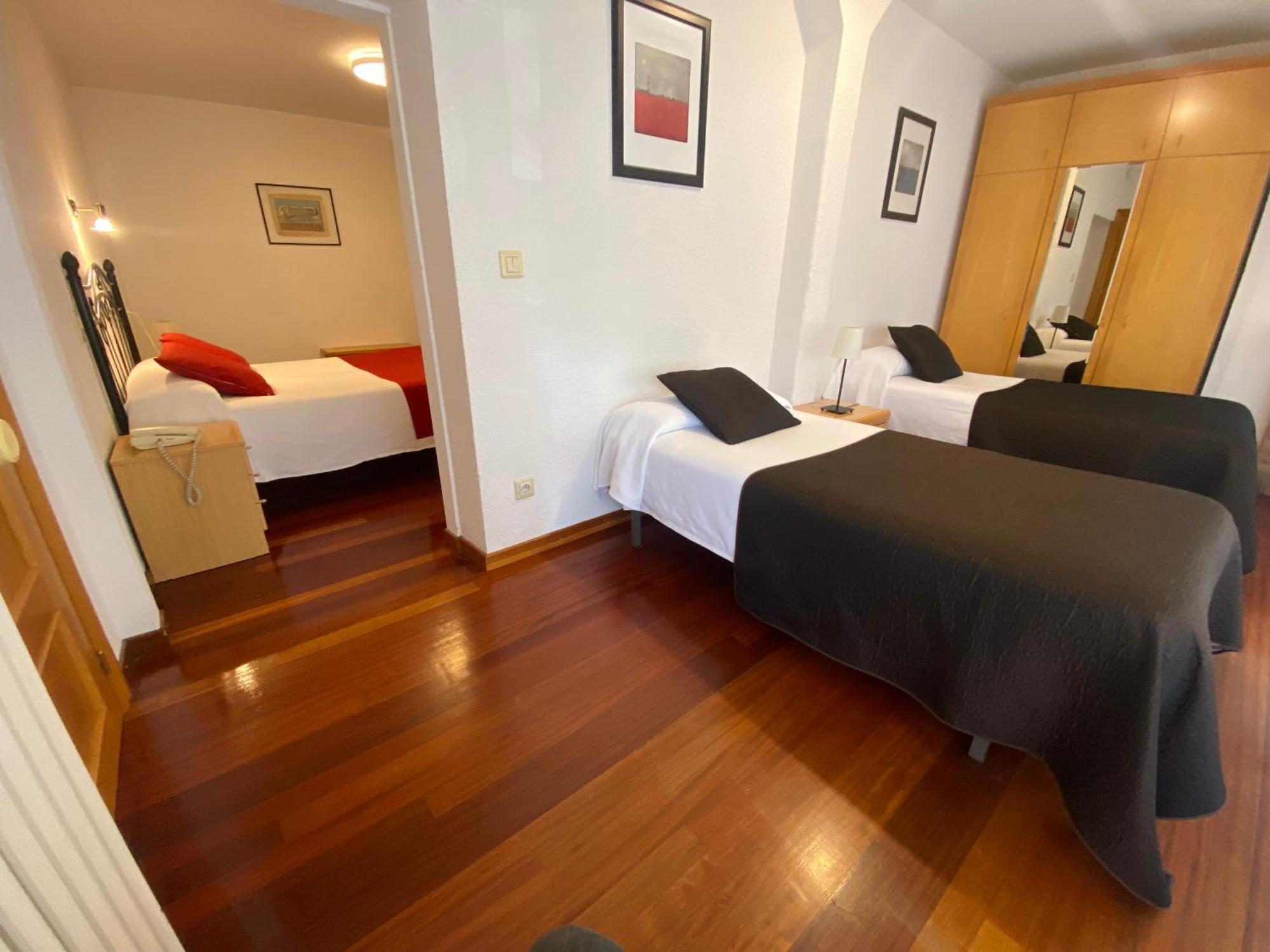 Hotel La Rambla Biescas  Ngoại thất bức ảnh