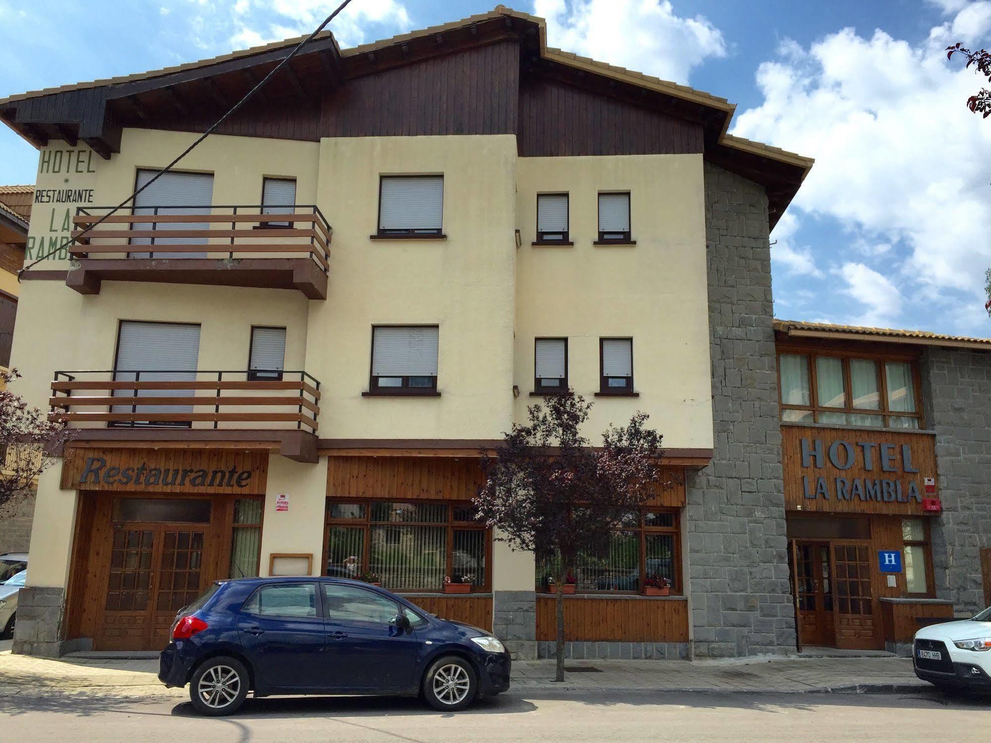 Hotel La Rambla Biescas  Ngoại thất bức ảnh