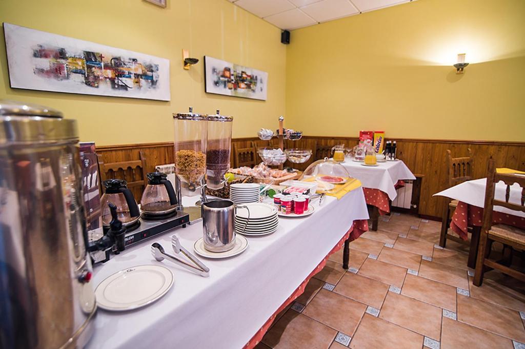 Hotel La Rambla Biescas  Ngoại thất bức ảnh