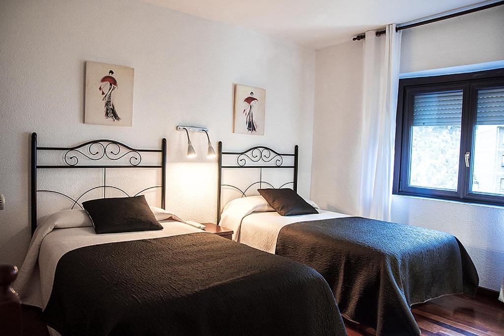 Hotel La Rambla Biescas  Ngoại thất bức ảnh