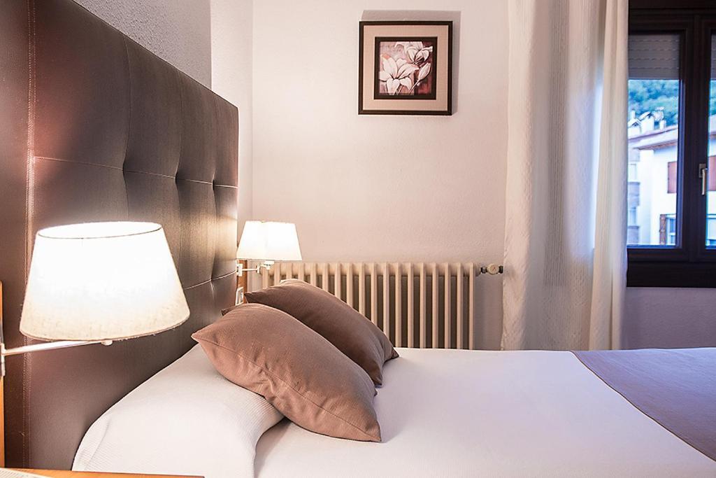 Hotel La Rambla Biescas  Ngoại thất bức ảnh