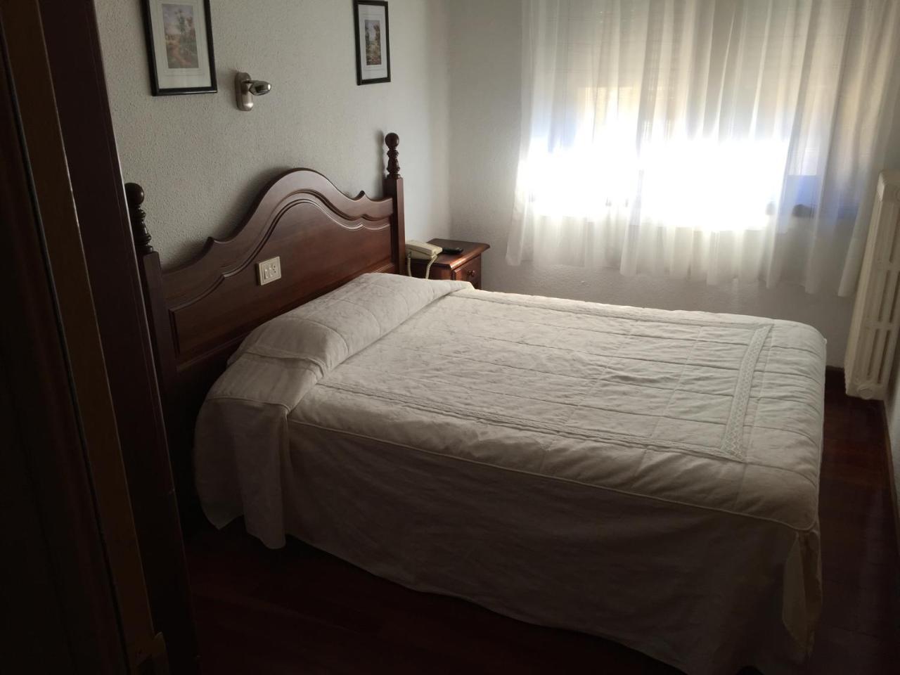 Hotel La Rambla Biescas  Ngoại thất bức ảnh